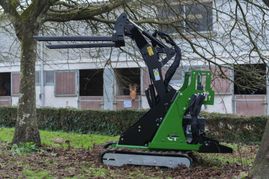 mini ekskavatori Criquet MC72 03