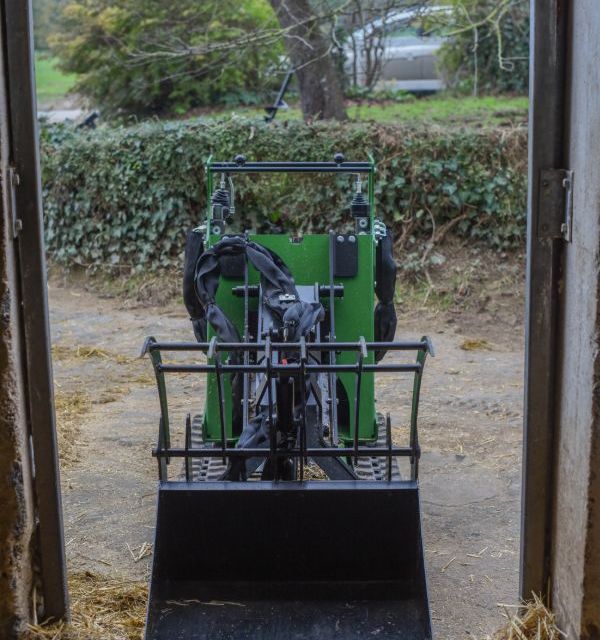 mini ekskavatori Criquet MC72 10