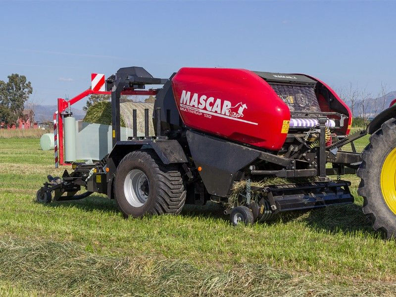  Kombinētā rituļu prese MASCAR Multiwrap 130, 1
